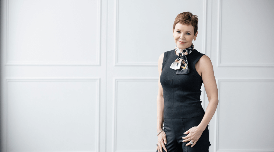 pattie-lovett-reids-in-a-black-outfit-commenting-on-bank-of-canada's-rates