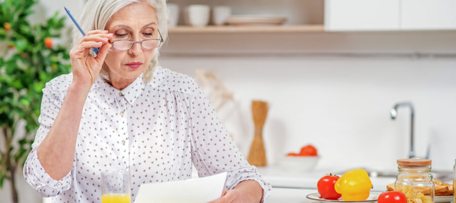 older-woman-working-on-CPP-documents