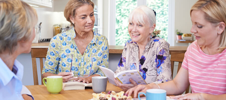 older-women-friends-retirement-bookclub